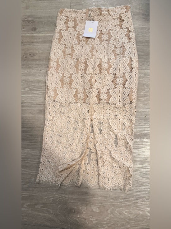 Wayf Dresses & Skirts - Wayf Cream Lace Midi Skirt